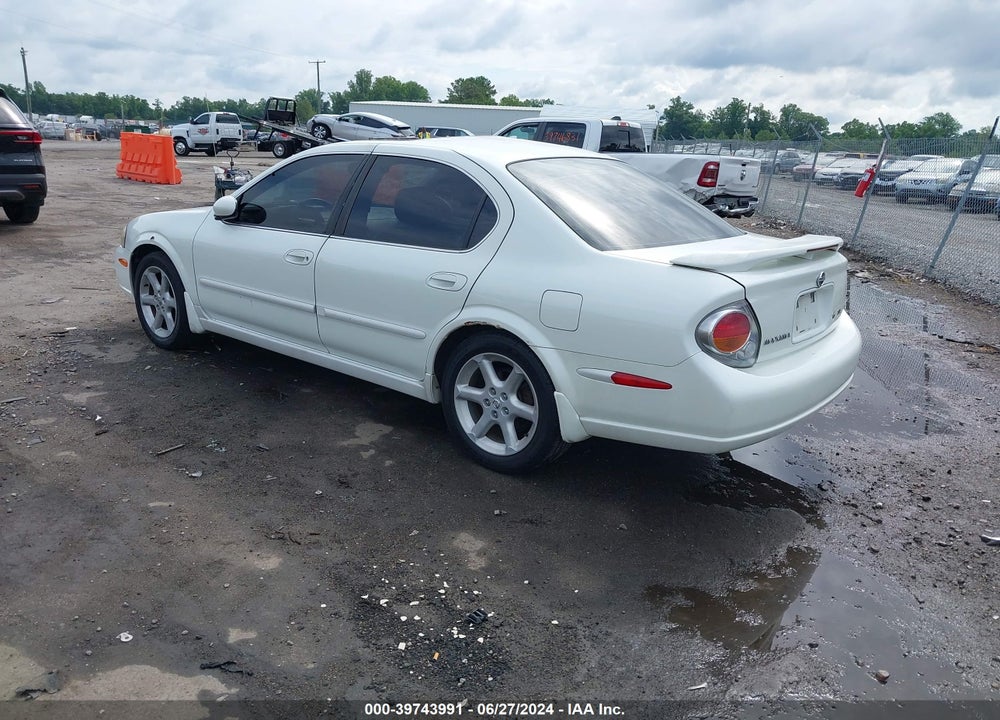 2002 NISSAN MAXIMA SE VIN: JN1DA31D82T437458
