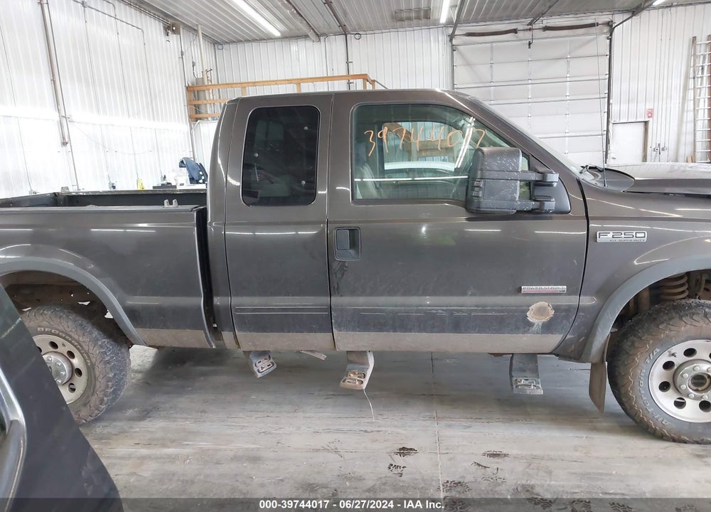 2006 FORD F-250 LARIAT/XL/XLT VIN: 1FTSX21PX6EA07870
