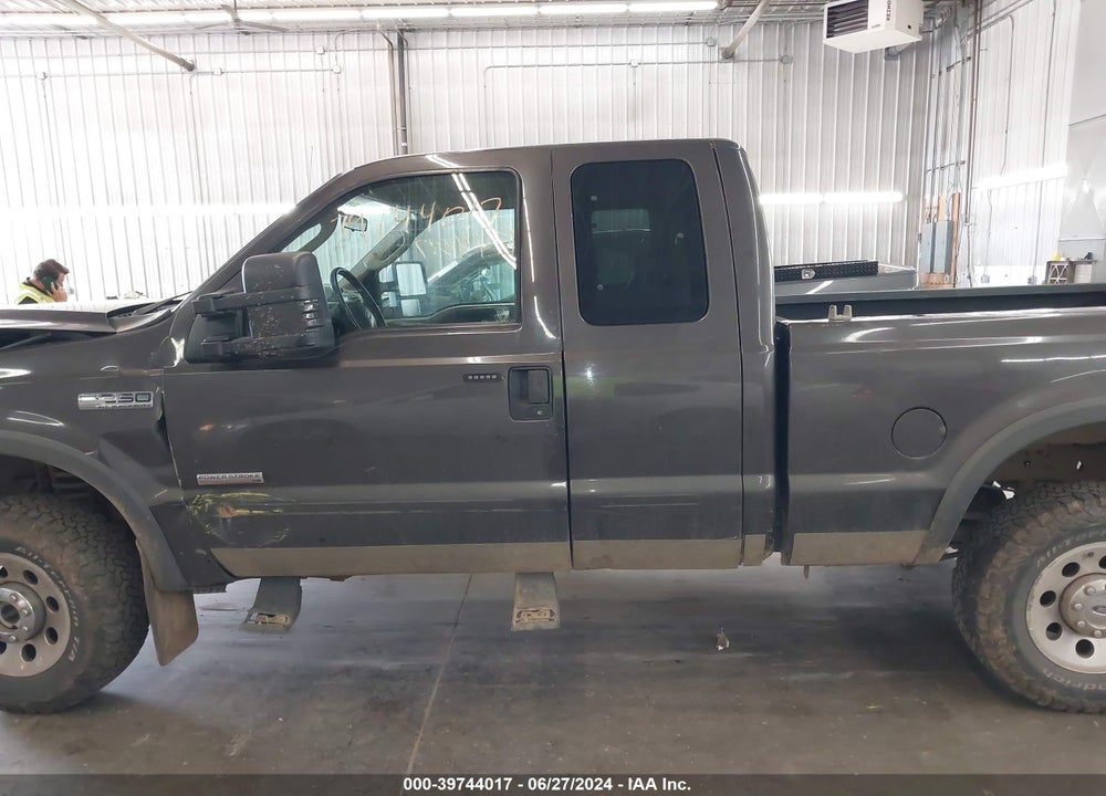 2006 FORD F-250 LARIAT/XL/XLT VIN: 1FTSX21PX6EA07870
