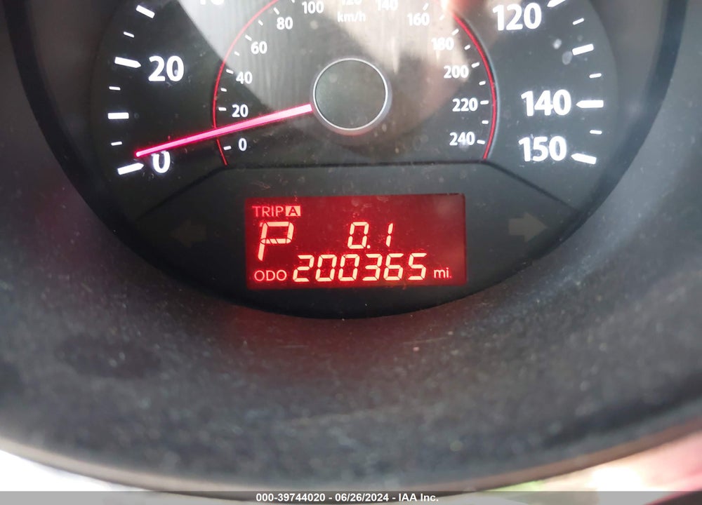 2013 KIA SORENTO LX VIN: 5XYKT3A13DG383599