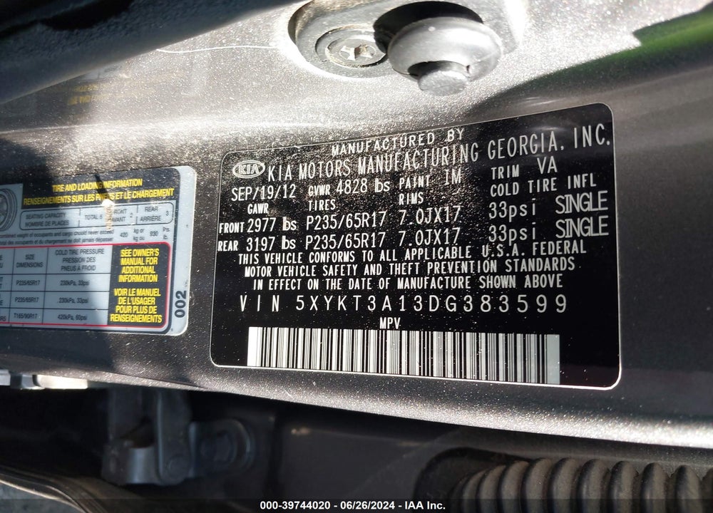 2013 KIA SORENTO LX VIN: 5XYKT3A13DG383599