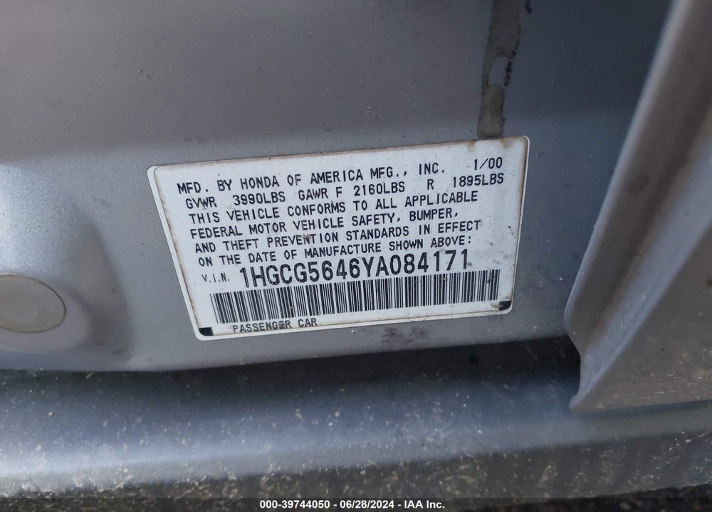 2000 HONDA ACCORD 2.3 LX VIN: 1HGCG5646YA084171