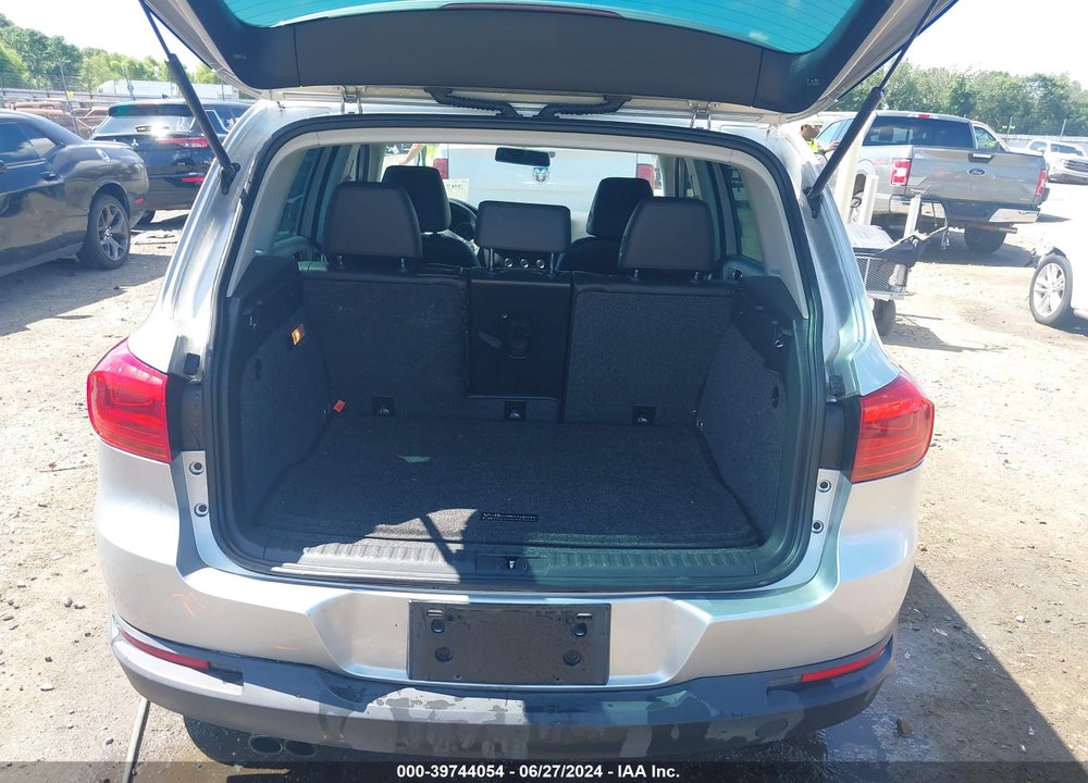 2014 VOLKSWAGEN TIGUAN SE VIN: WVGBV3AX2EW606813
