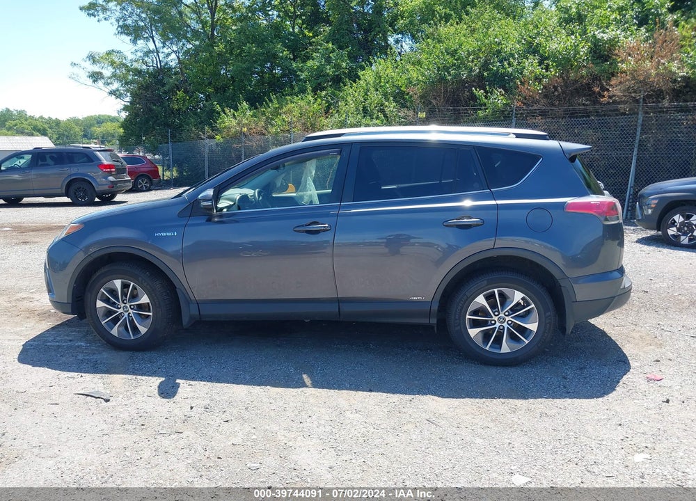 2018 TOYOTA RAV4 HYBRID LE VIN: JTMRJREV2JD239069