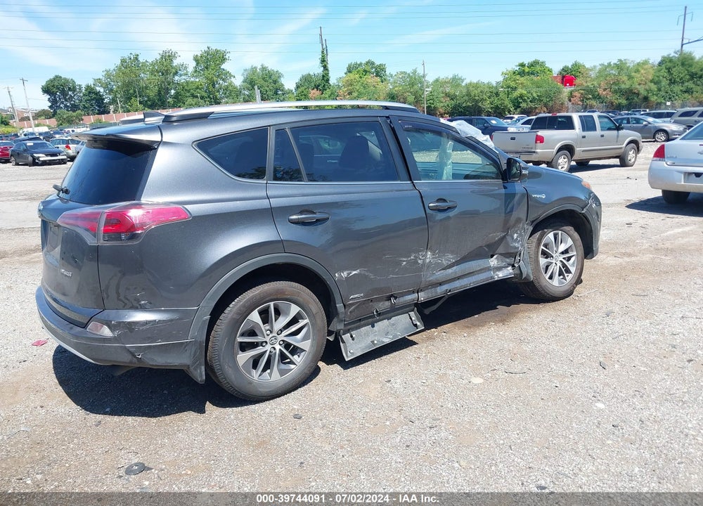 2018 TOYOTA RAV4 HYBRID LE VIN: JTMRJREV2JD239069
