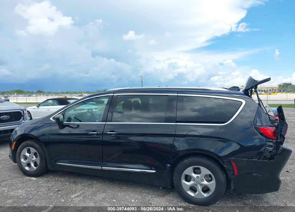 2017 CHRYSLER PACIFICA TOURING L PLUS VIN: 2C4RC1EG4HR683896