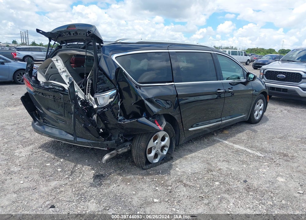 2017 CHRYSLER PACIFICA TOURING L PLUS VIN: 2C4RC1EG4HR683896