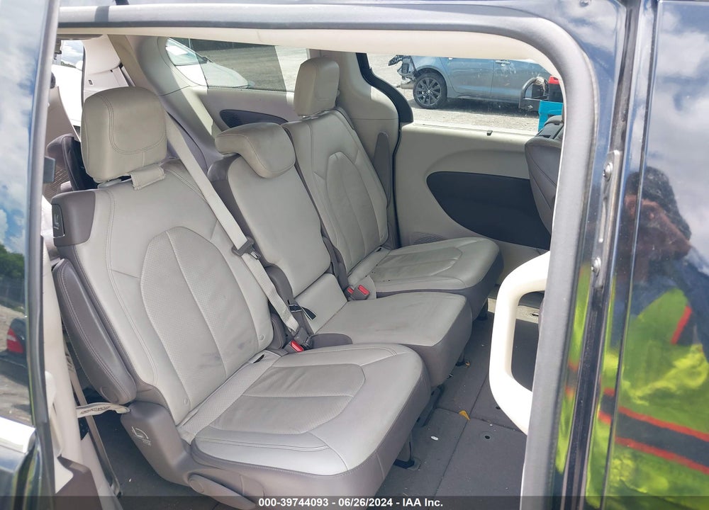 2017 CHRYSLER PACIFICA TOURING L PLUS VIN: 2C4RC1EG4HR683896