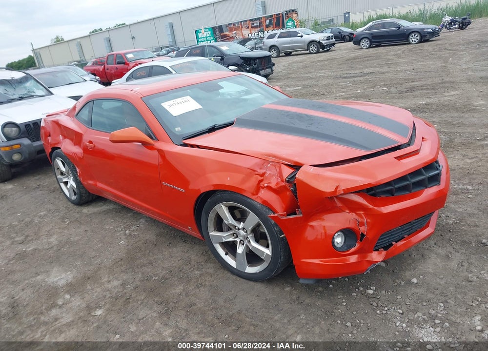 2010 CHEVROLET CAMARO 2SS VIN: 2G1FT1EW0A9111815
