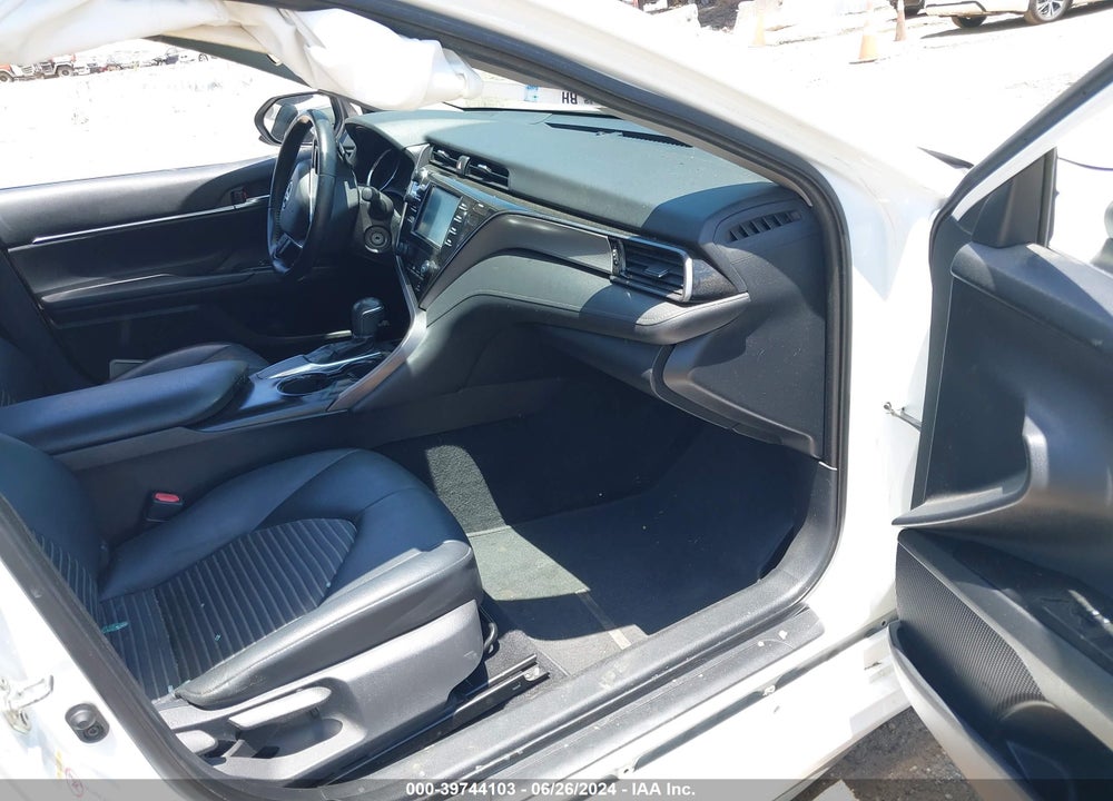 2019 TOYOTA CAMRY SE VIN: 4T1B11HK9KU699993