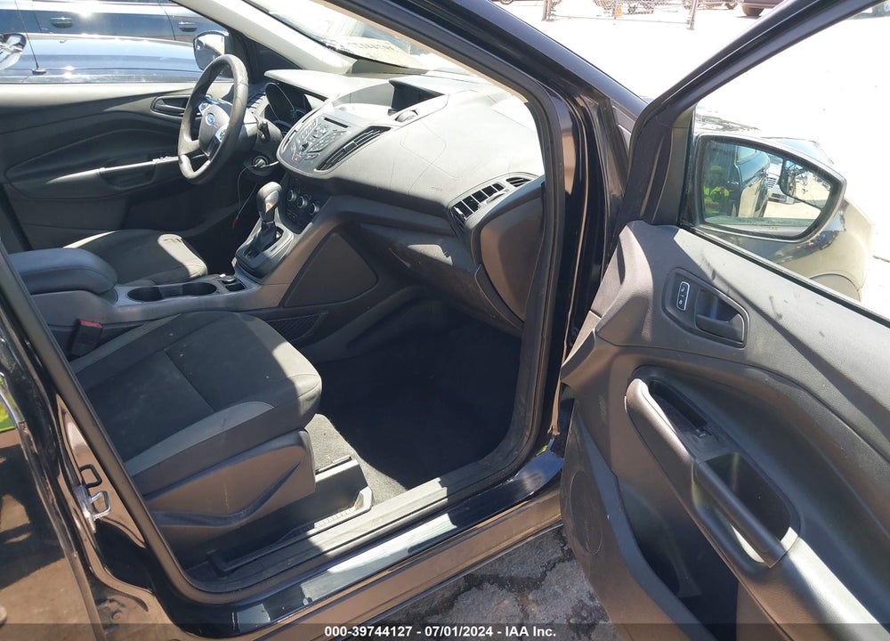 2016 FORD ESCAPE S VIN: 1FMCU0F7XGUA97597