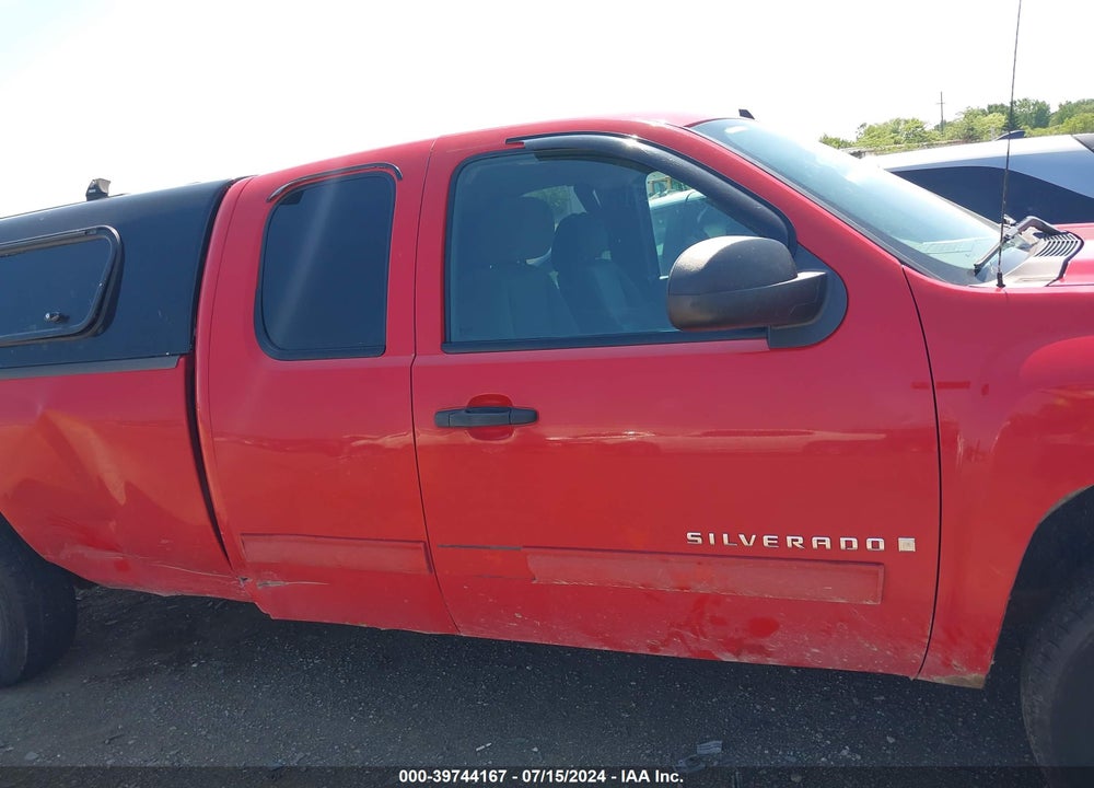 2009 CHEVROLET SILVERADO 1500 LT VIN: 1GCEK29J39E127865