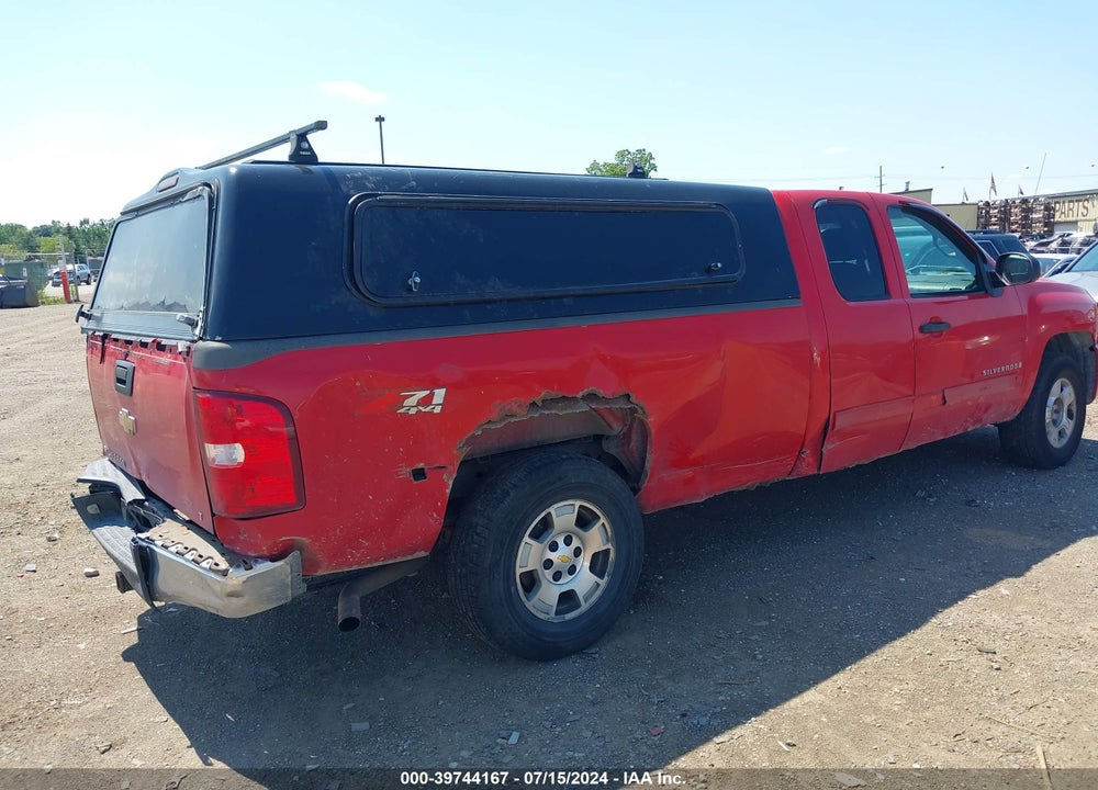 2009 CHEVROLET SILVERADO 1500 LT VIN: 1GCEK29J39E127865