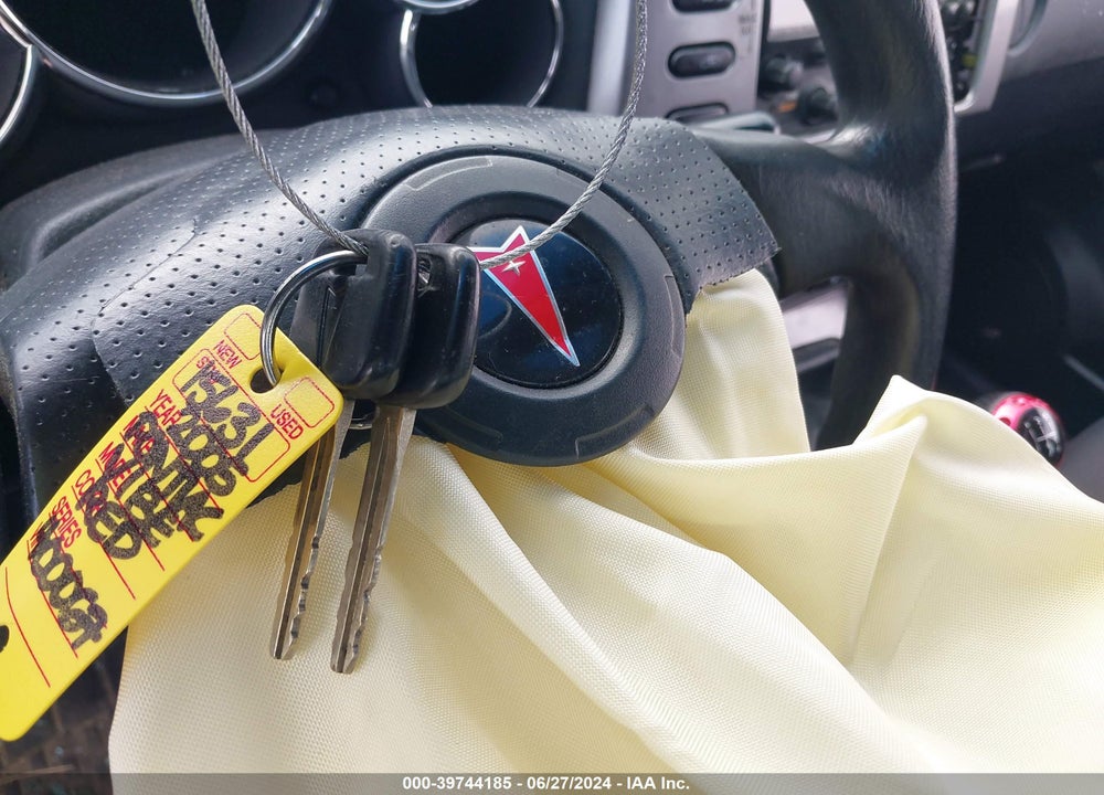 2005 PONTIAC VIBE VIN: 5Y2SL63845Z400067