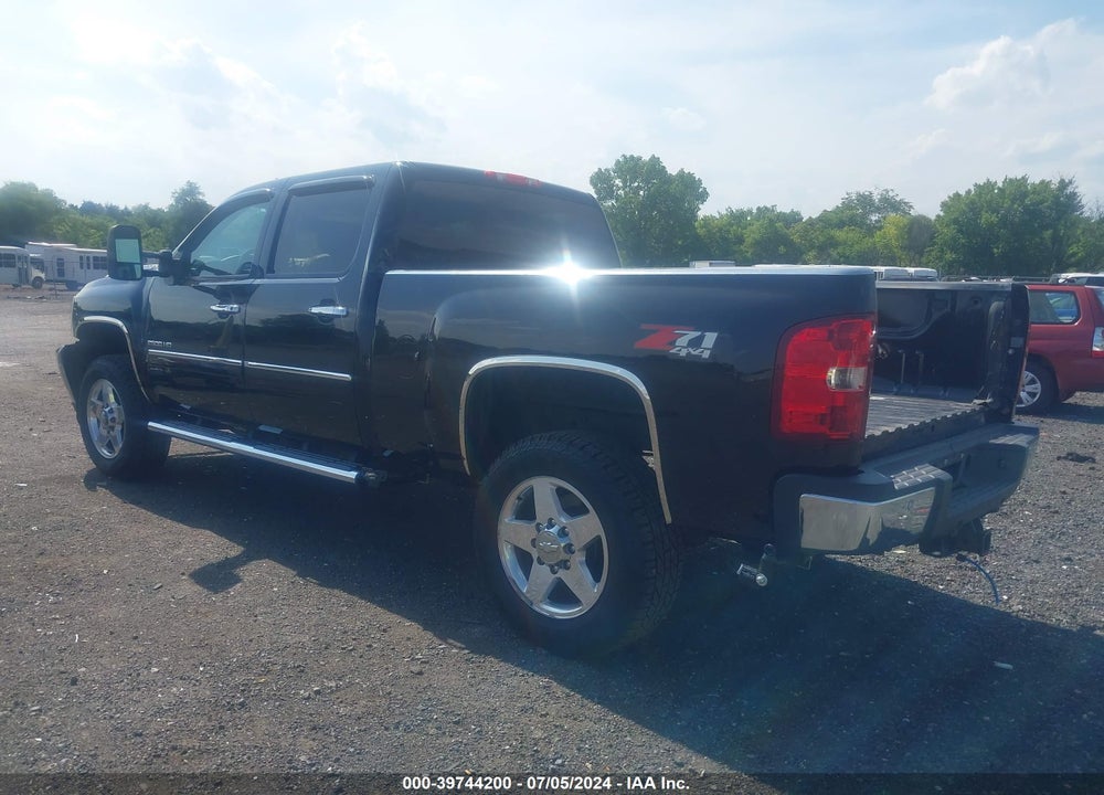 2014 CHEVROLET SILVERADO 2500HD LT VIN: 1GC1KXCGXEF124586