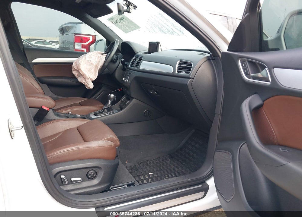 2018 AUDI Q3 2.0T PREMIUM/2.0T SPORT PREMIUM VIN: WA1JCCFSXJR023251