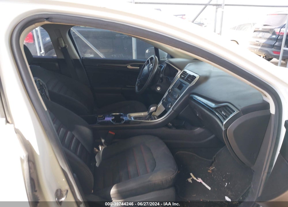 2016 FORD FUSION SE VIN: 3FA6P0H91GR132743