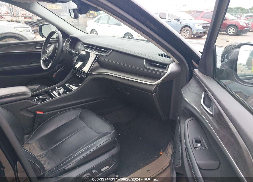 2021 JEEP GRAND CHEROKEE L LIMITED 4X4 VIN: 1C4RJKBG2M8205336
