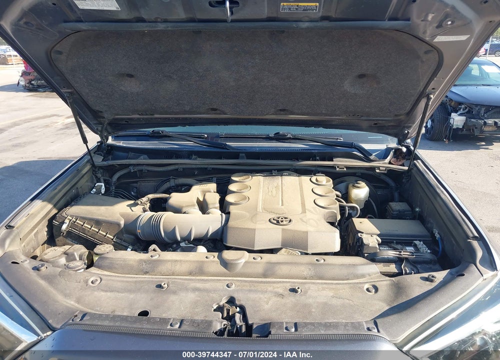 2020 TOYOTA 4RUNNER SR5 VIN: JTEZU5JR1L5215802