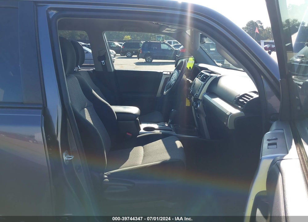 2020 TOYOTA 4RUNNER SR5 VIN: JTEZU5JR1L5215802