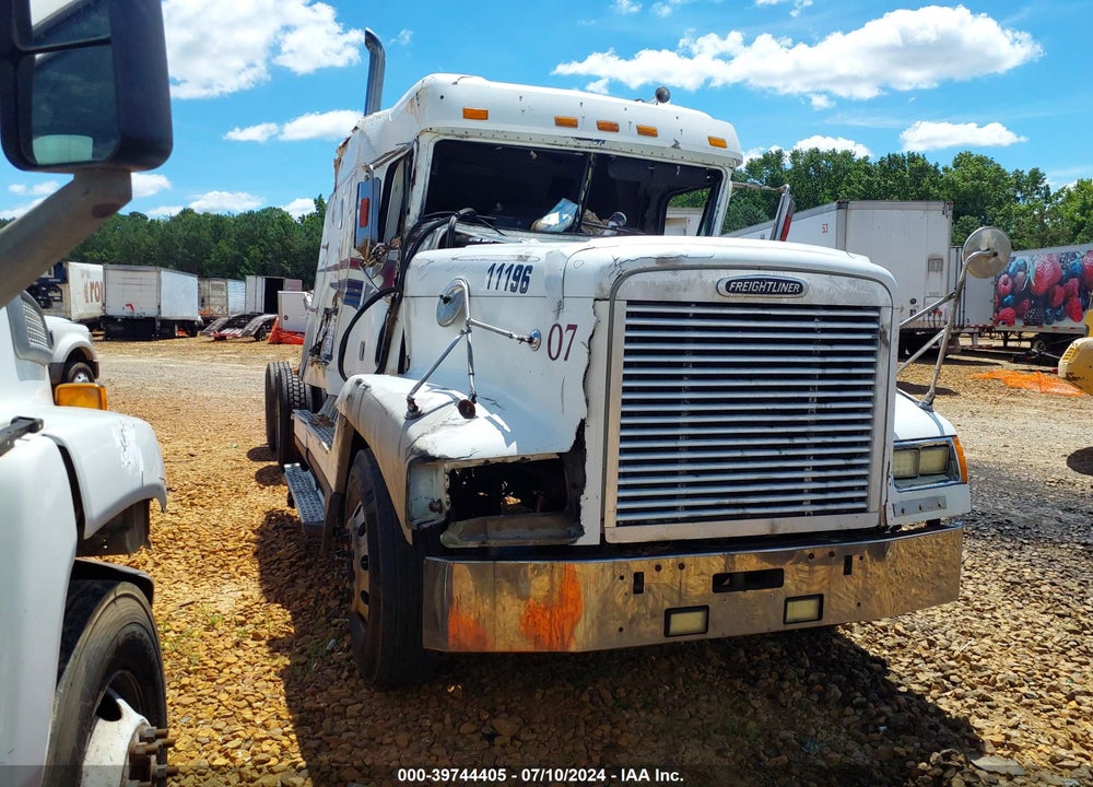 2000 FREIGHTLINER FLD FLD120 VIN: 1FUYDSEBXYLG17683