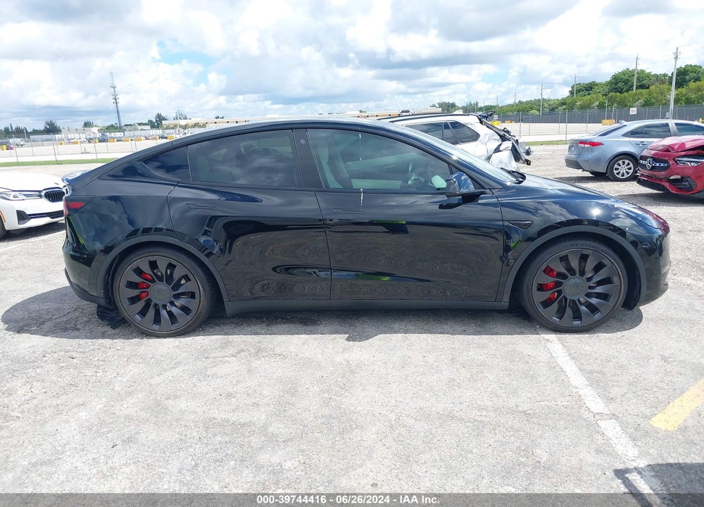 2022 TESLA MODEL Y PERFORMANCE DUAL MOTOR ALL-WHEEL DRIVE VIN: 7SAYGDEF9NF398548