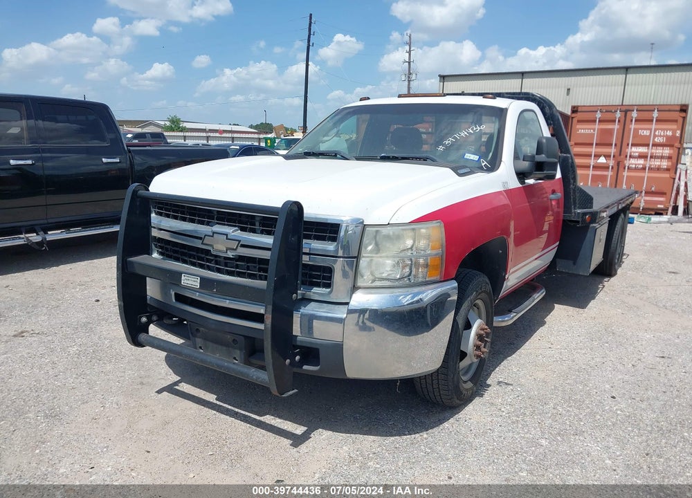 2010 CHEVROLET SILVERADO 3500HD CHASSIS LT1 VIN: 1GB6C0B60AF112545