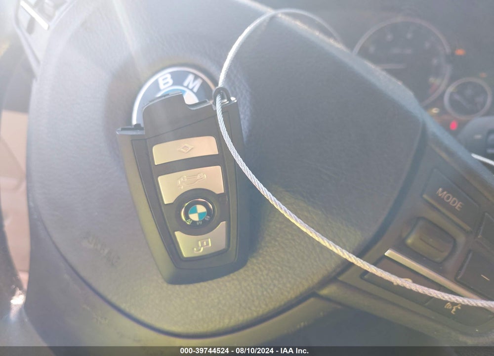 2011 BMW 528I VIN: WBAFR1C56BC672401