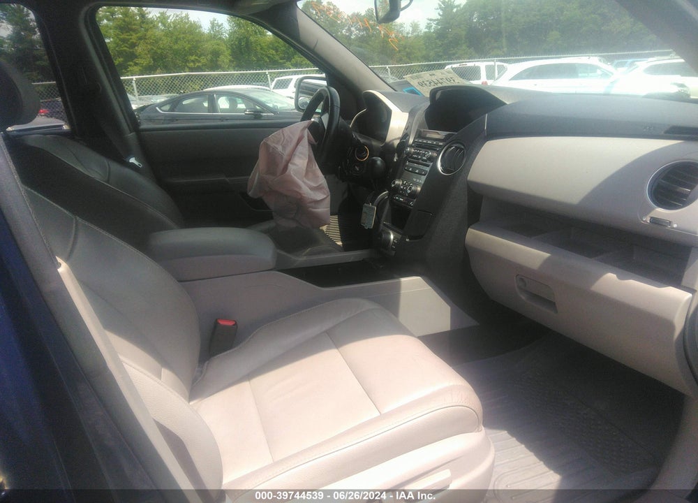 2013 HONDA PILOT EX-L VIN: 5FNYF4H69DB030803