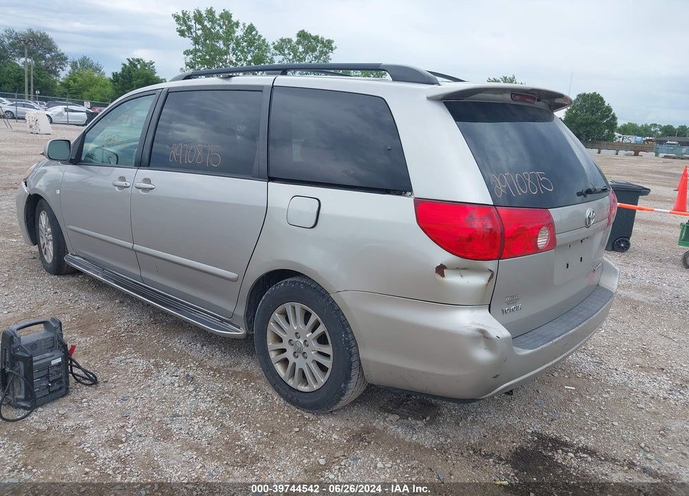 2008 TOYOTA SIENNA XLE VIN: 5TDZK22C88S116849