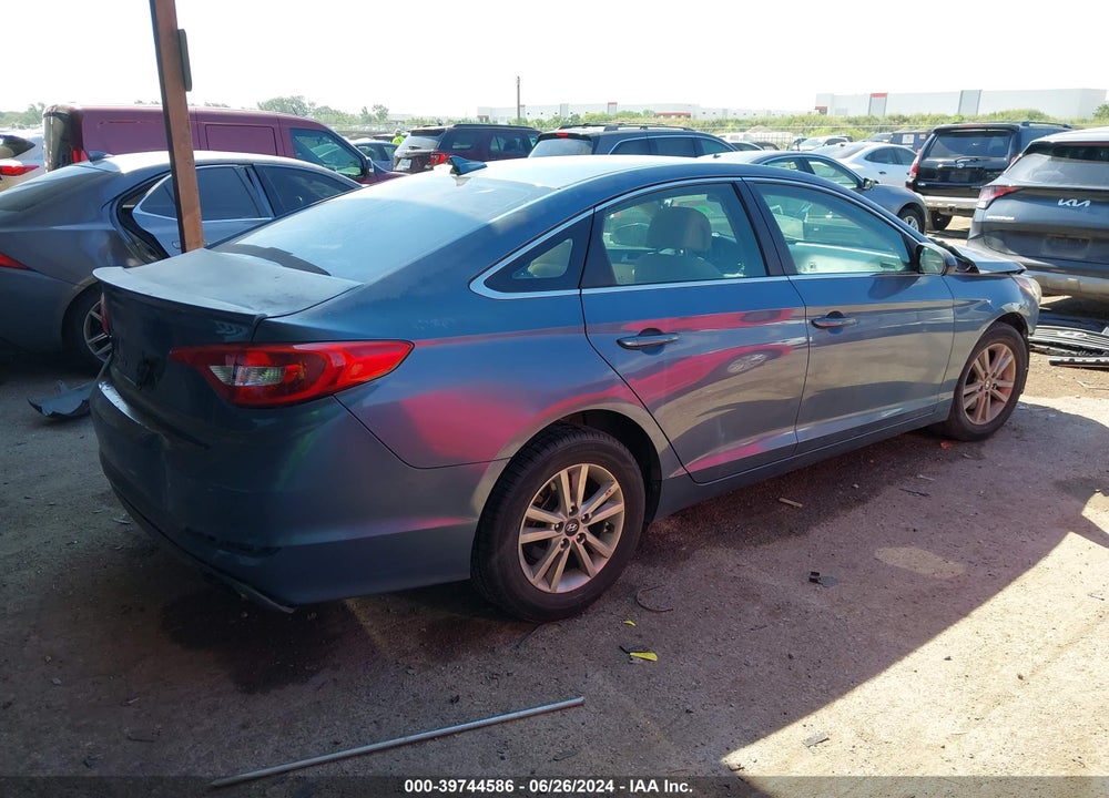 2015 HYUNDAI SONATA SE VIN: 5NPE24AF5FH187564