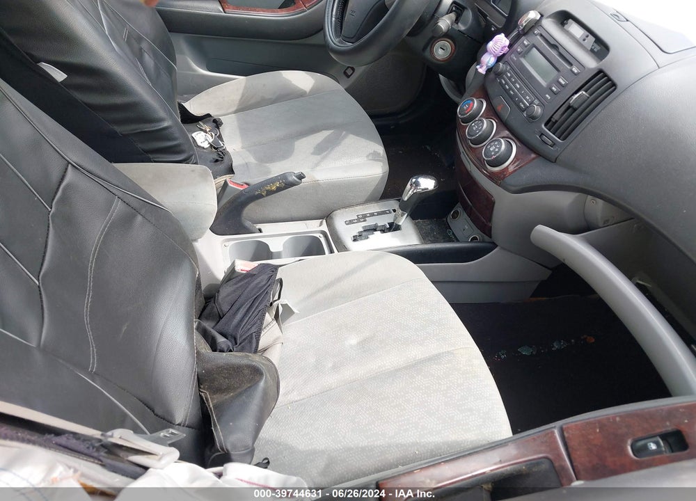 2010 HYUNDAI ELANTRA SE VIN: KMHDU4AD3AU875626