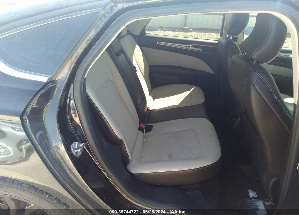 2019 FORD FUSION SE VIN: 3FA6P0HD6KR113909