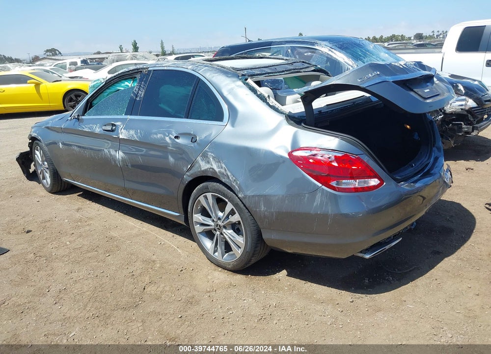 2017 MERCEDES-BENZ C 300 VIN: 55SWF4JB1HU221649