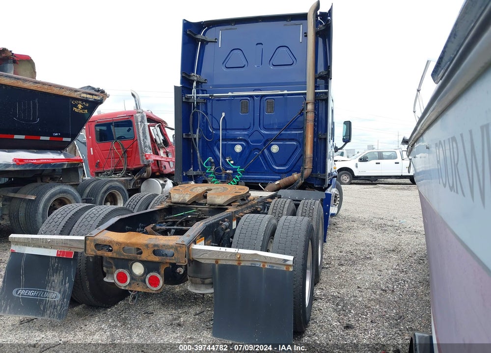 2014 FREIGHTLINER CASCADIA 125 VIN: 3AKJGLD64ESFU1381