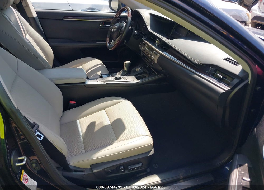 2017 LEXUS ES 350 VIN: 58ABK1GG5HU047660