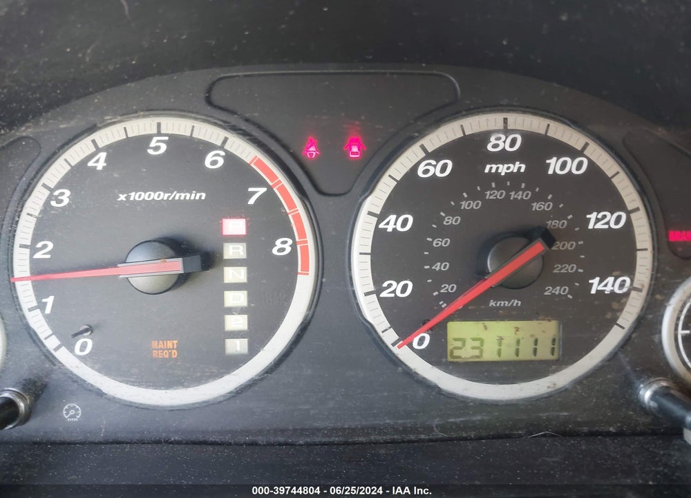 2004 HONDA CR-V LX VIN: JHLRD68434C001821