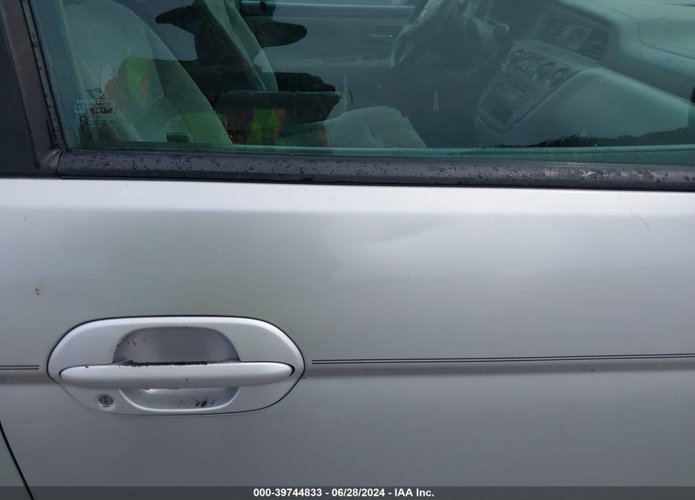 2004 HONDA ODYSSEY EX VIN: 5FNRL18654B028784