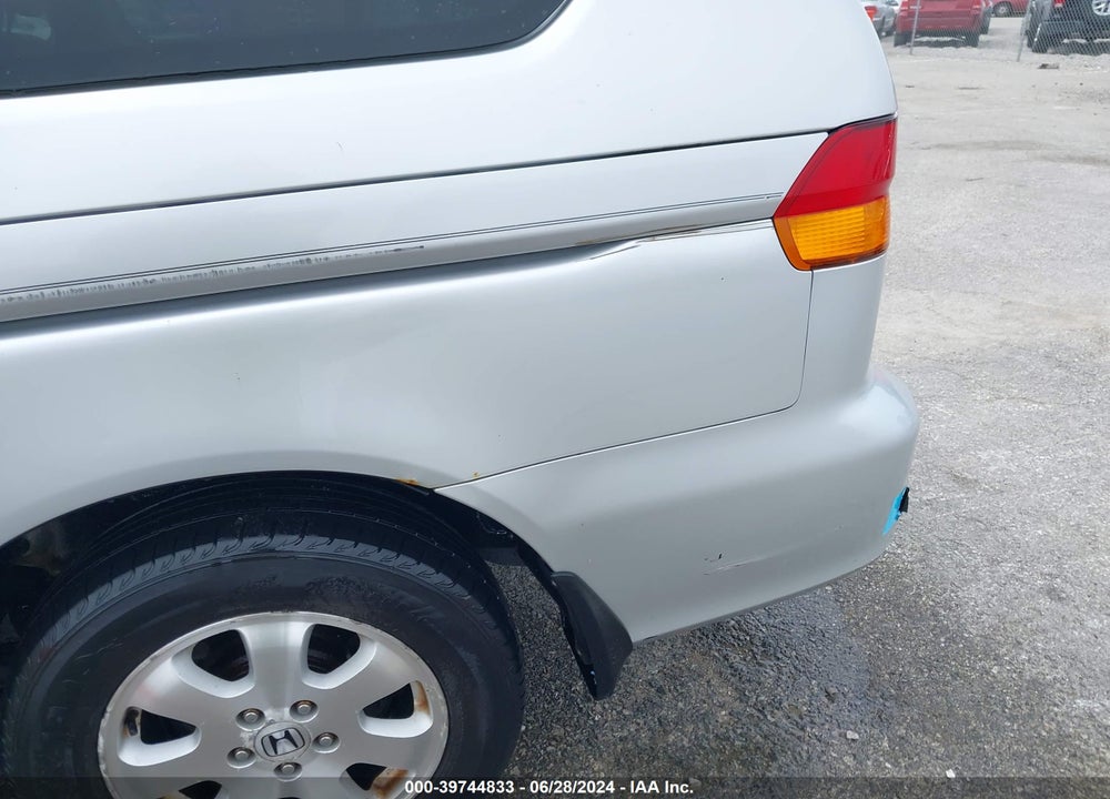 2004 HONDA ODYSSEY EX VIN: 5FNRL18654B028784