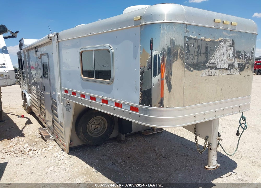 2011 ELITE TRVTR VIN: 5MKWG2720B0012102
