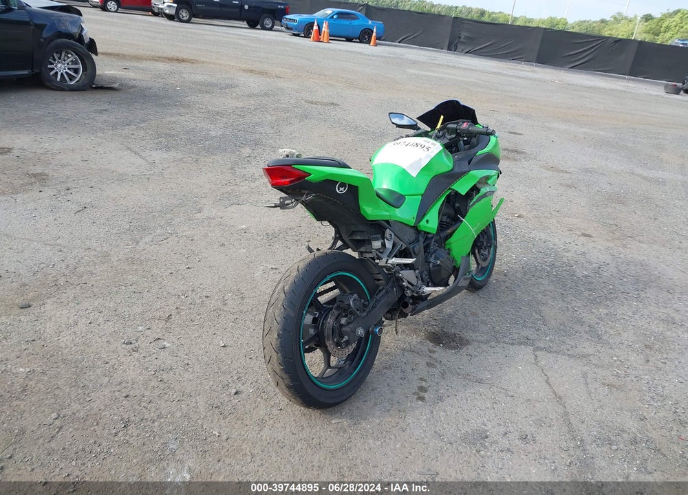 2015 KAWASAKI EX300 B VIN: JKAEX8B15FDA21138