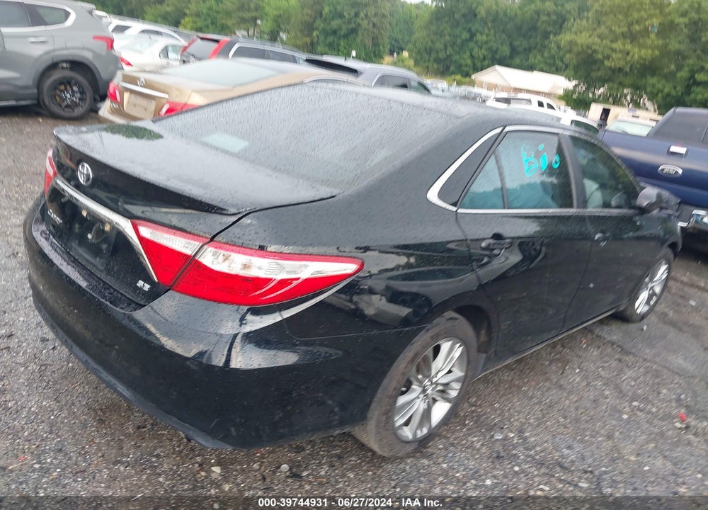 2017 TOYOTA CAMRY SE VIN: 4T1BF1FK2HU390444