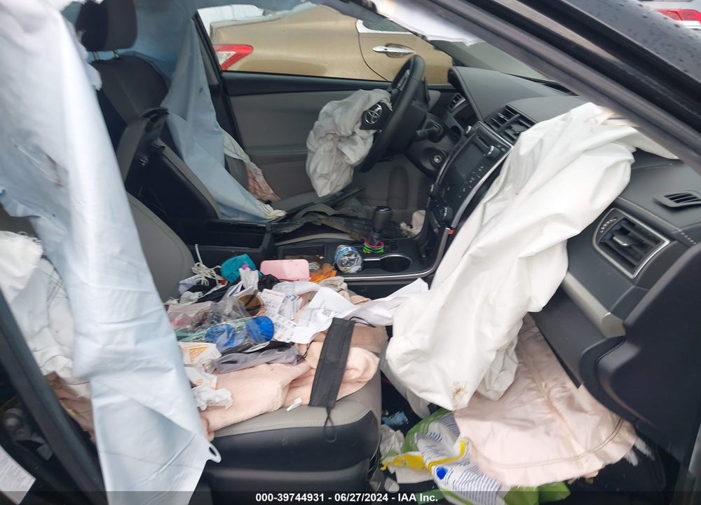 2017 TOYOTA CAMRY SE VIN: 4T1BF1FK2HU390444