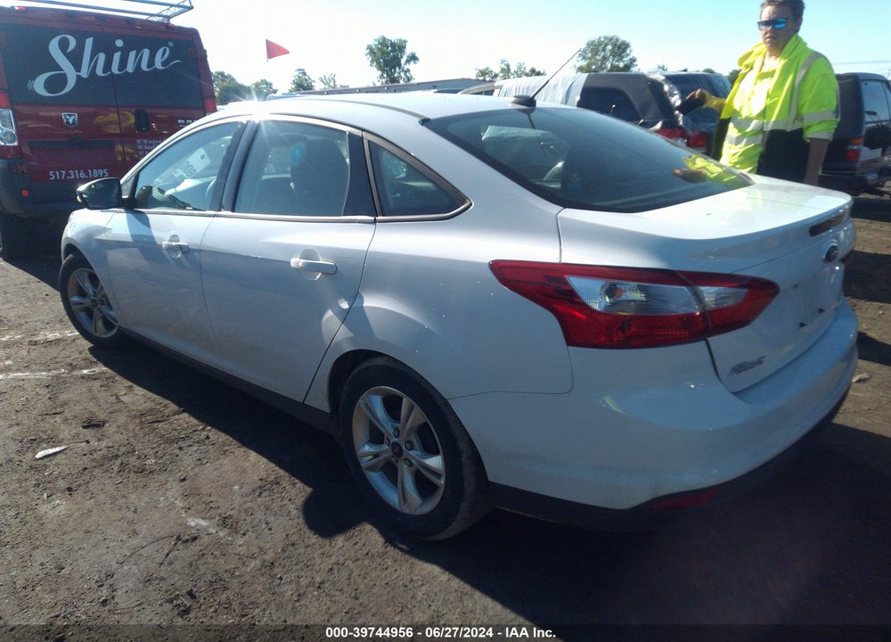 2014 FORD FOCUS SE VIN: 1FADP3F2XEL108533