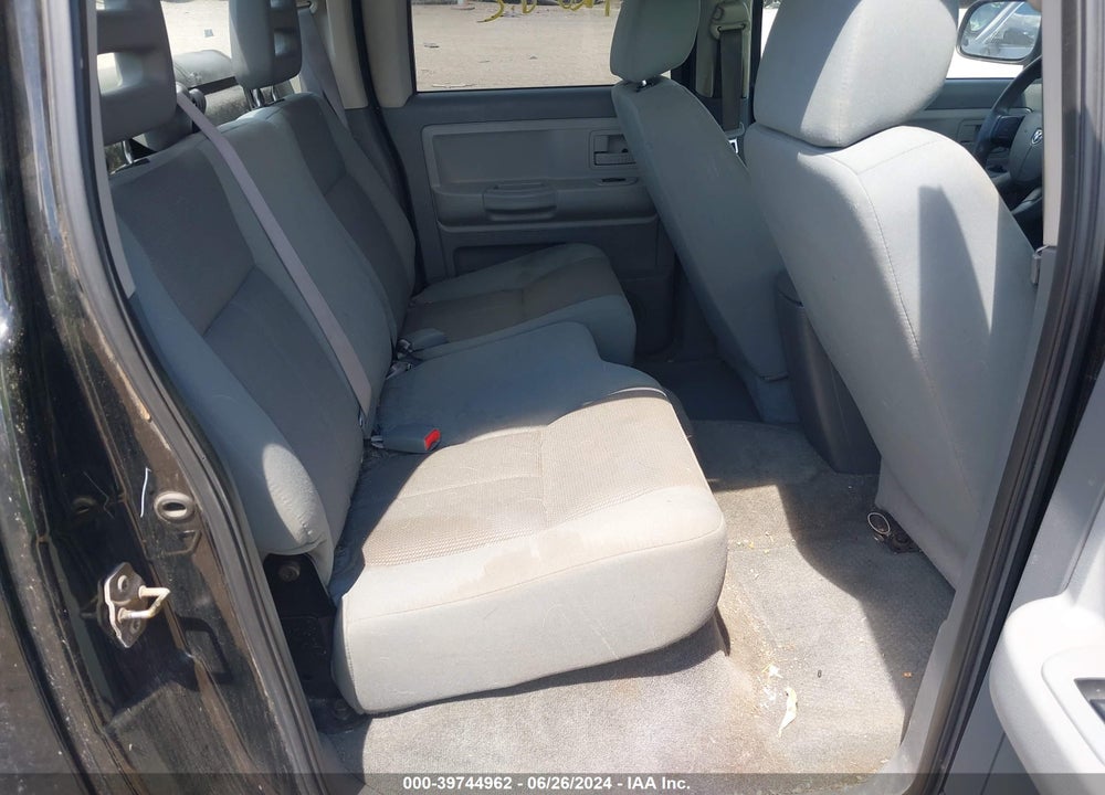 2005 DODGE DAKOTA SLT VIN: 1D7HW48NX5S155472