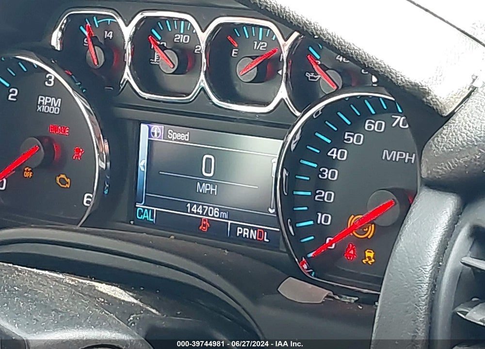 2018 CHEVROLET TAHOE LT VIN: 1GNSKBKC1JR359870