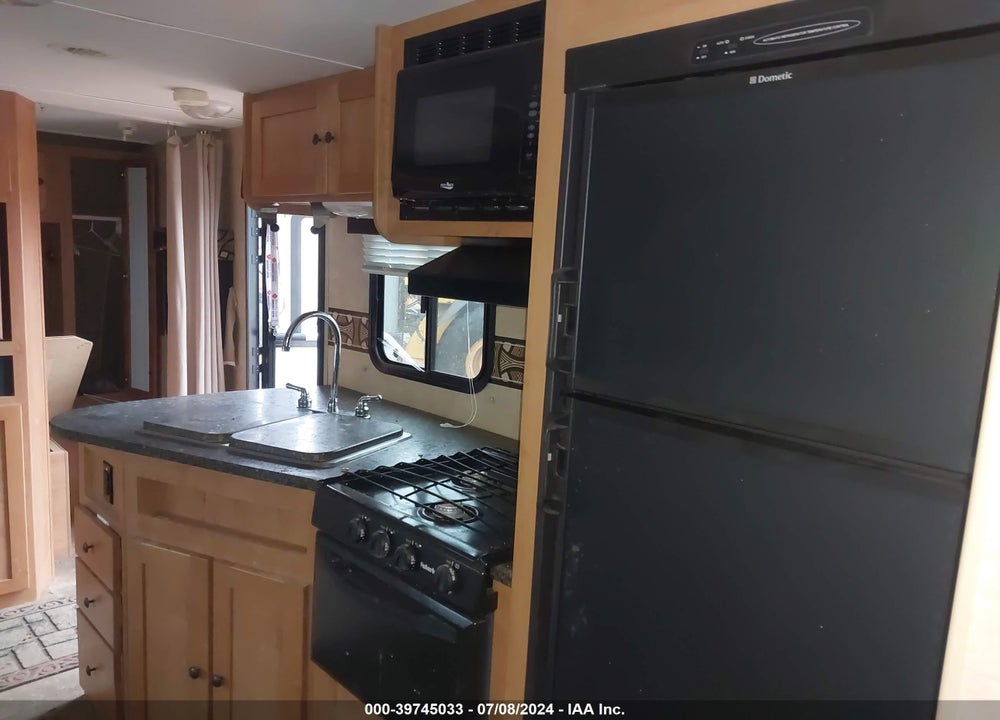 2013 CRUISER RV SHADOW CRUISER VIN: 5RXTD2829D1026001