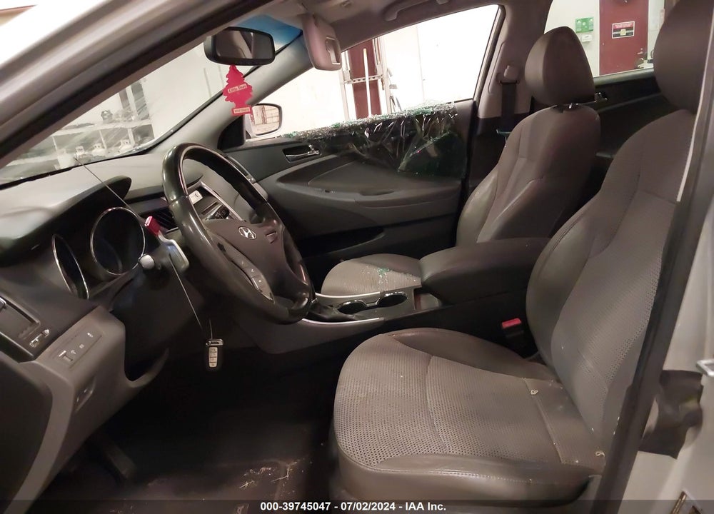 2011 HYUNDAI SONATA SE VIN: 5NPEC4AC6BH153839
