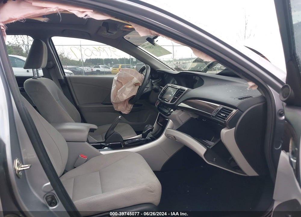 2017 HONDA ACCORD EX VIN: 1HGCR2F72HA003895