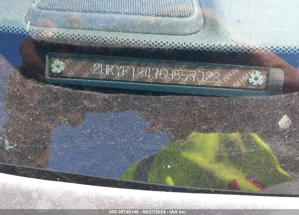2006 HONDA PILOT EX VIN: 2HKYF18476H557028
